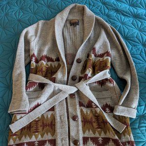 Pendleton sweater size M